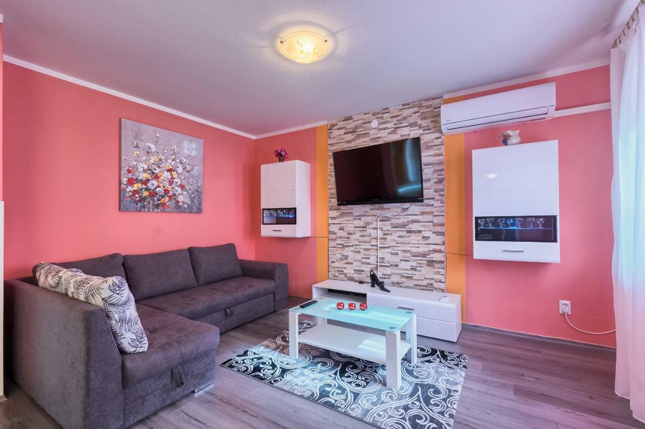 PUY Apartman Modry מראה חיצוני תמונה